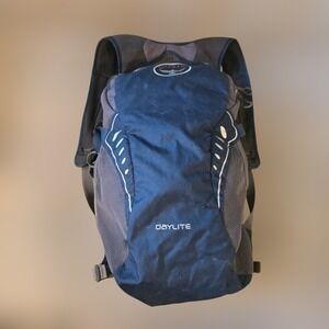 Osprey Daylite Daypack Backpack Blue Hiking Hydration Sleeve School Laptop Bag